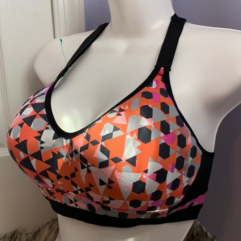 Victoria’s Secret Sport Lined Underwire Sports Bra 34C